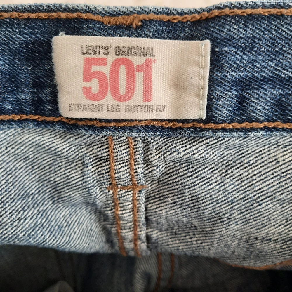 Levi's Original 501 Straight Leg Button Fly W34 x L32 Patch